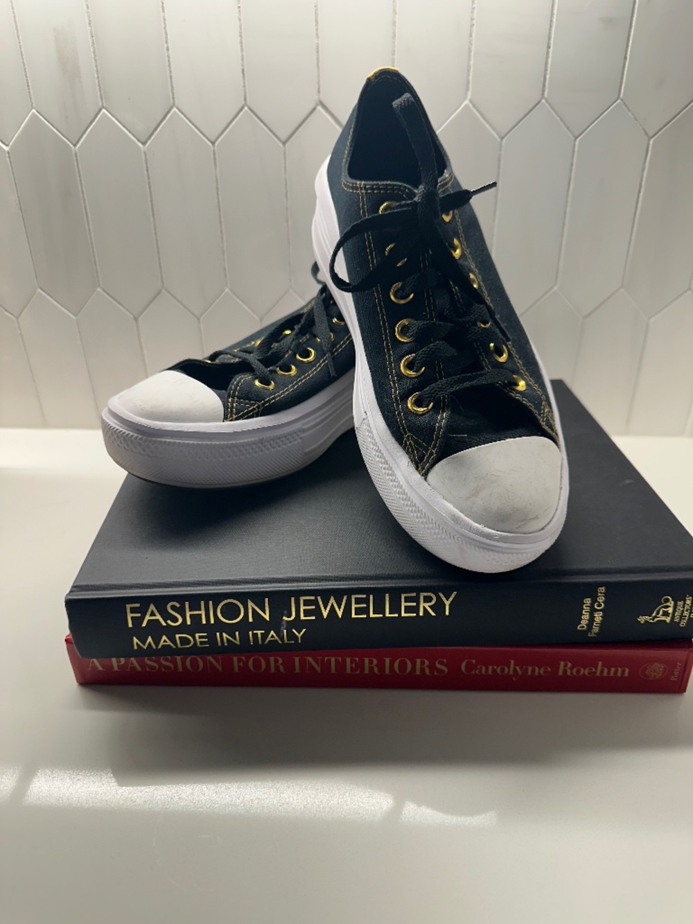 Custom converse Sz 8